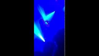Halsey // Empty Gold (Live)
