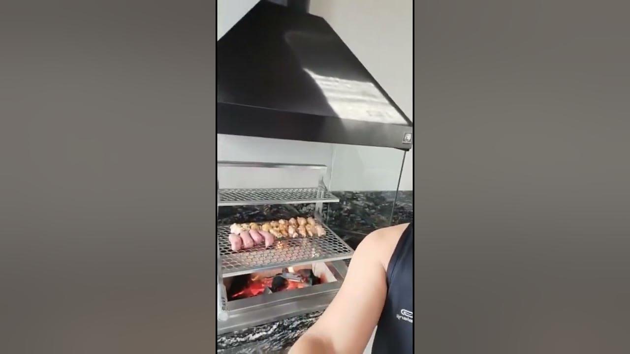 Estreia da churrasqueira MAKEER.
