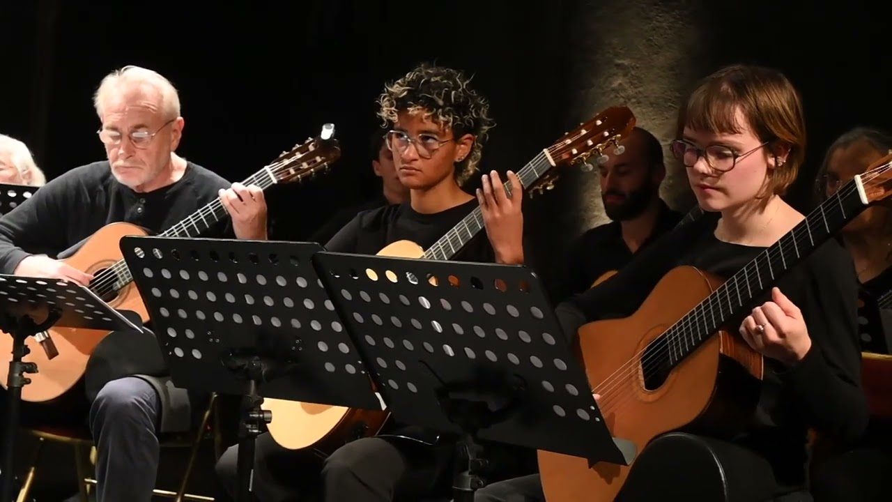 Four Moods and Coda, Roland Dyens -  Guitar training program 