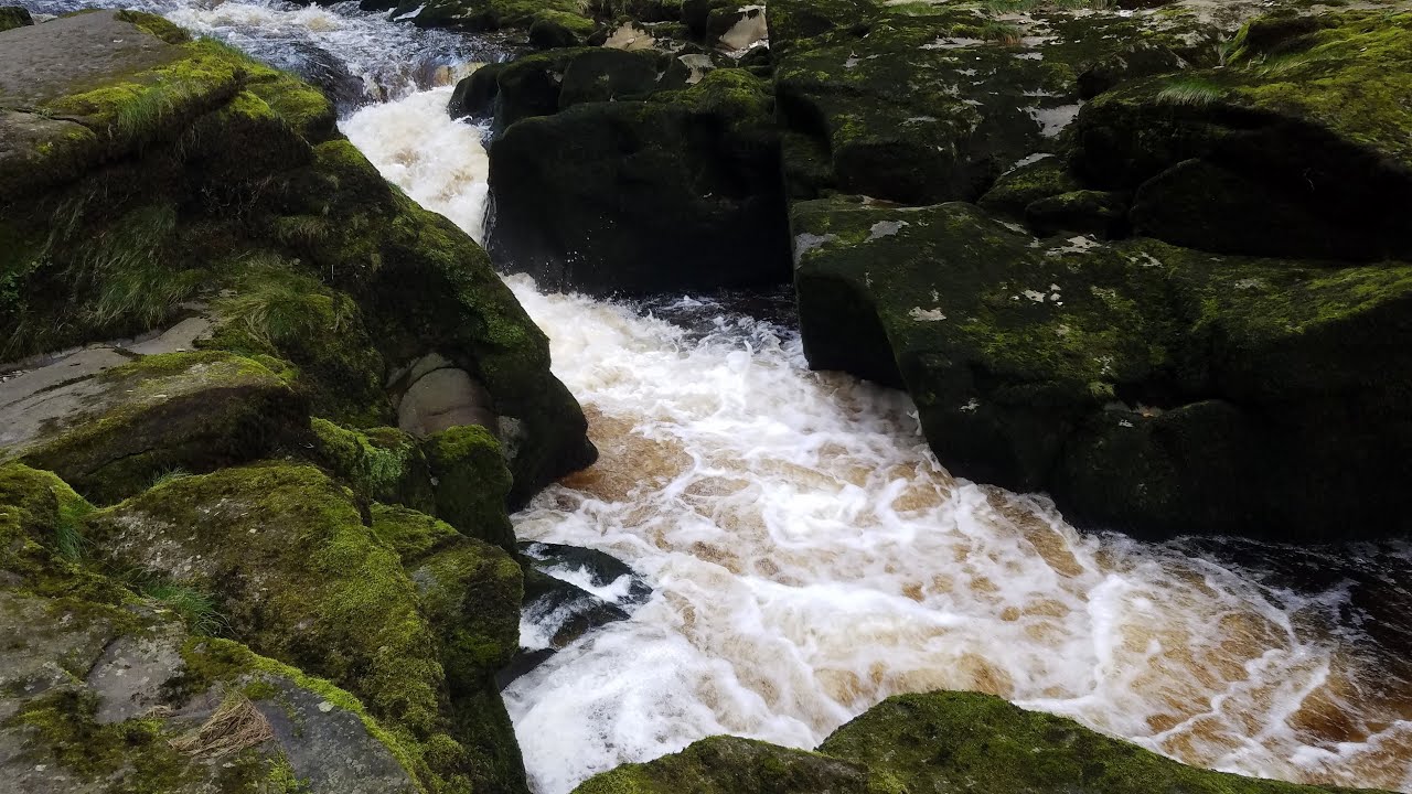 Одно из самых опасных мест в Англии - Болтон Стрид//А также камни 