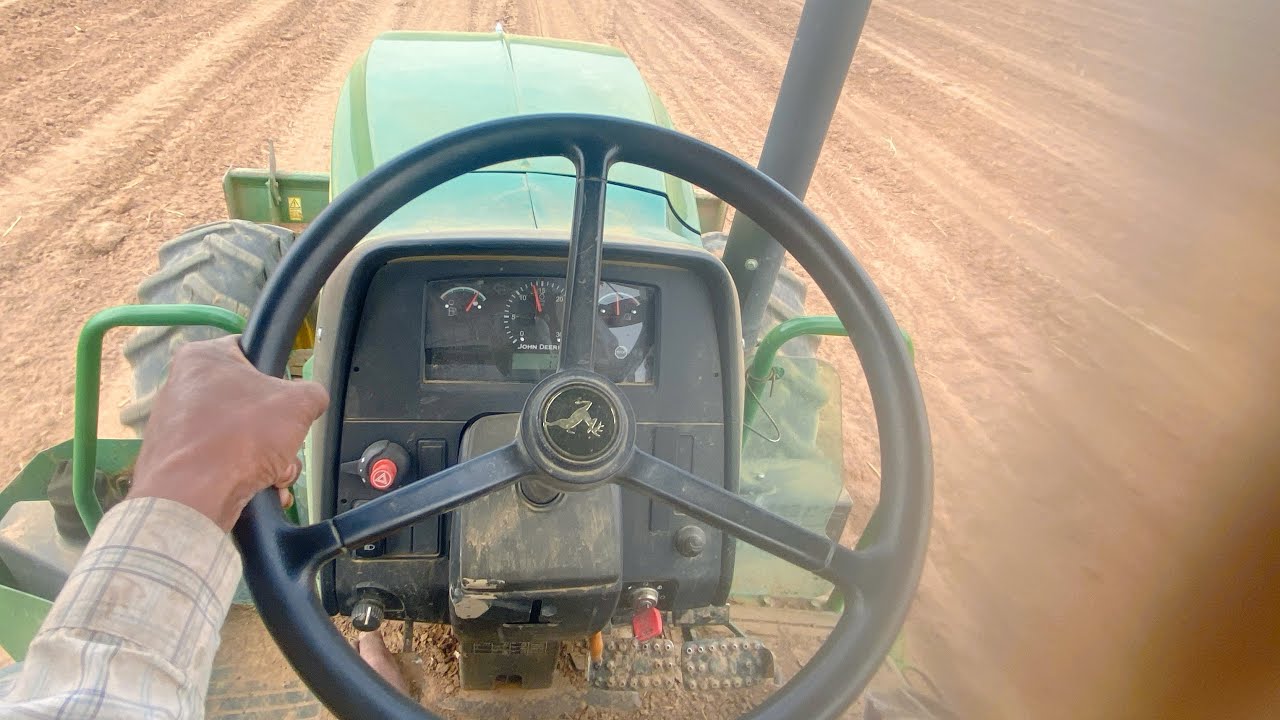 ត្រាក់ទ័រដឹកទឹក🚜🚜🤭