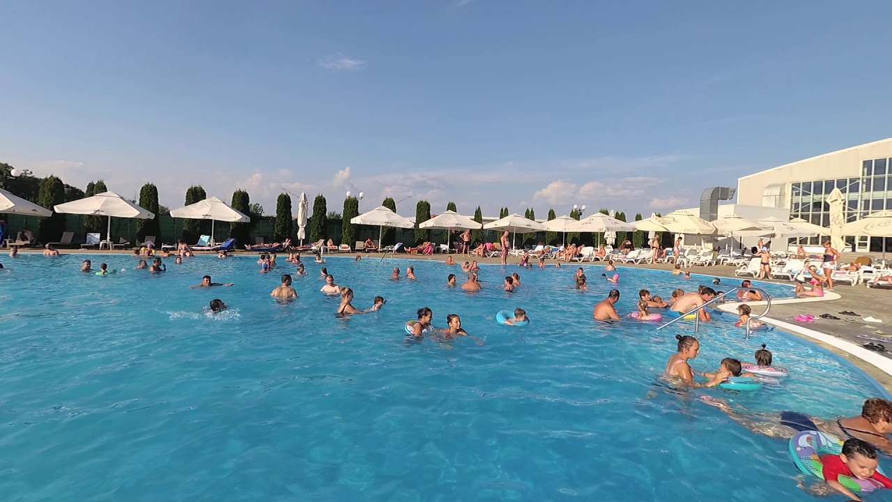 Un Paradis cu piscina