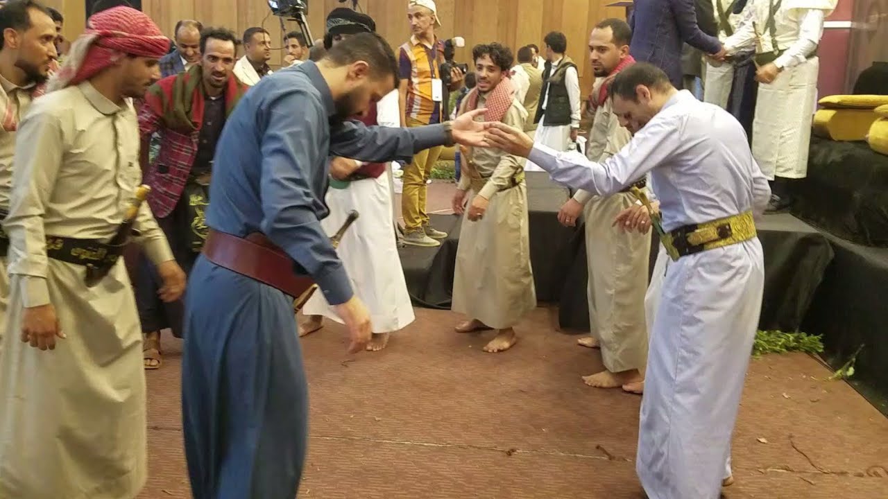 الرقص الصنعاني على أصوله رقصة الفنان حمود السمه وغناء الفنان فؤاد الكبسي | لك حق تعمل بنفسك ما شتهيت