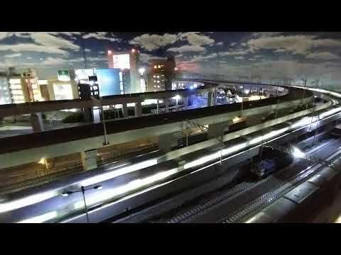 ジオラマ鉄道模型走行夜景