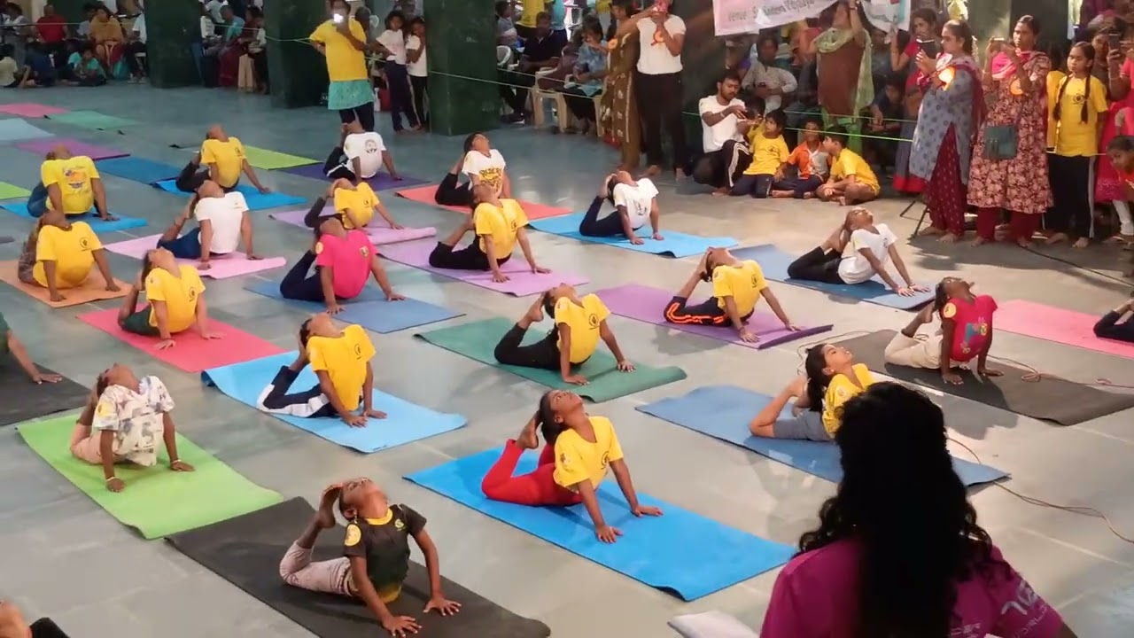 ‪@andiappanyoga‬