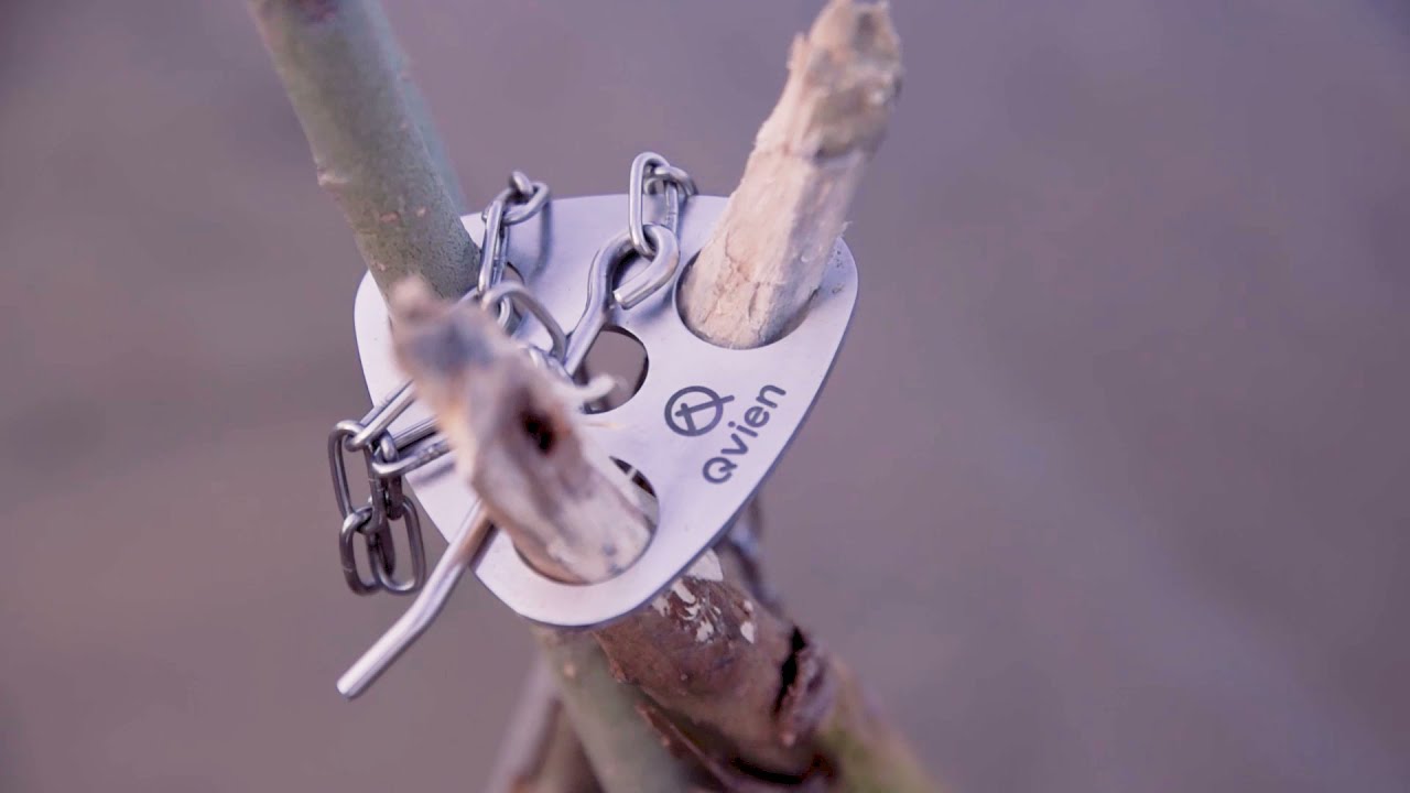 GOLDACE outdoor camping portable picnic tripod that can be built with branches