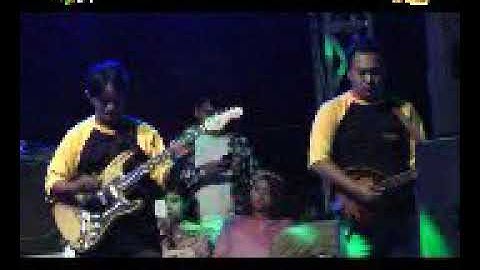 Linda Adelia sepasang musik