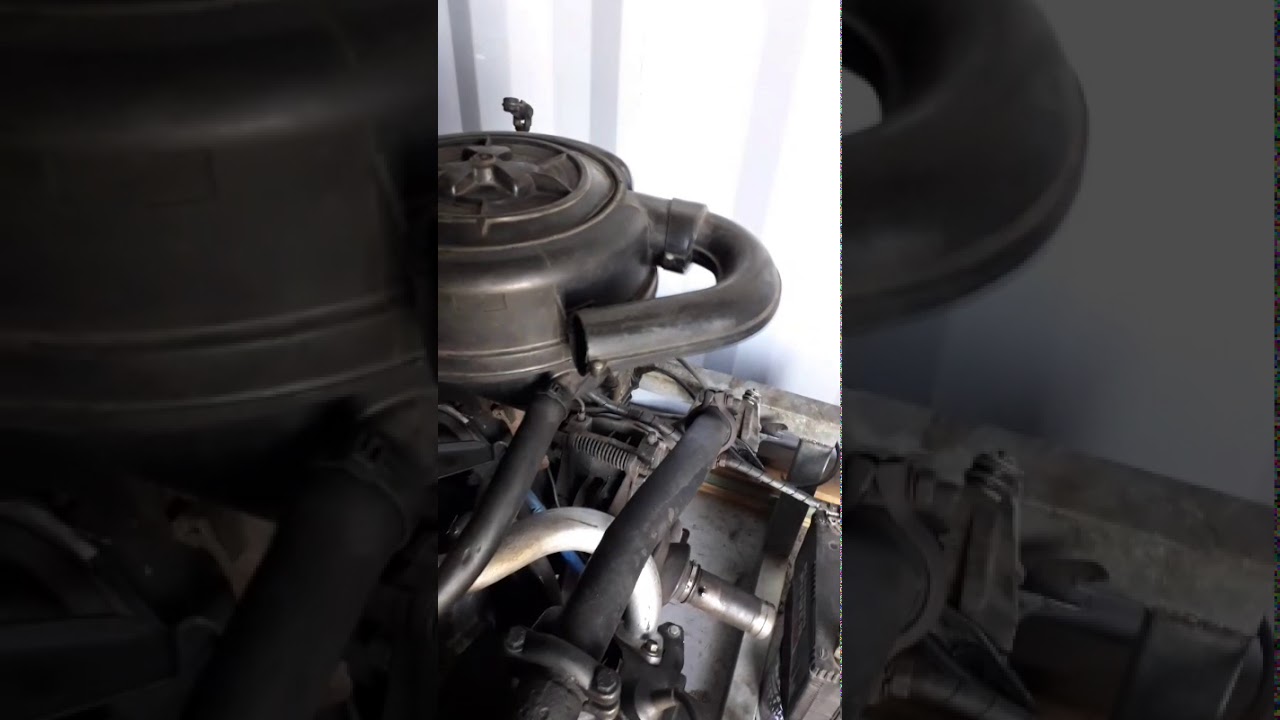 Big bore 2cv engine revving