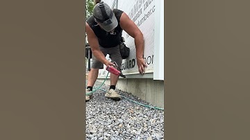 How to start vinyl siding that is off layout (cleaner)