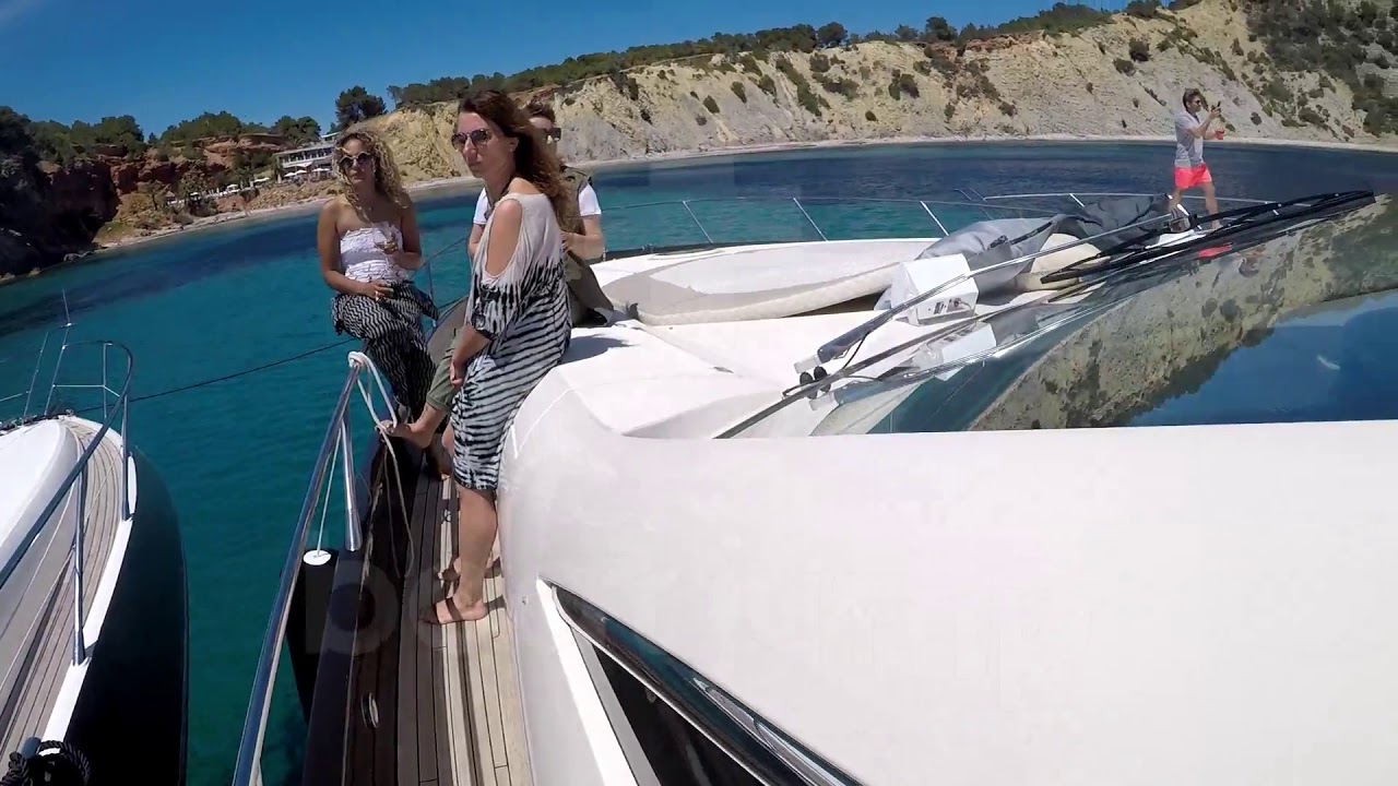 Yate Predator 82 en Ibiza | Disponible en Boatjump