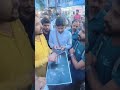 Khandwa युवक दूध को मांसाहार बताकर पोस्टर लेकर कर रहा था माइंड वाश, हिंदू संगठन ने लोगो ने समझाया