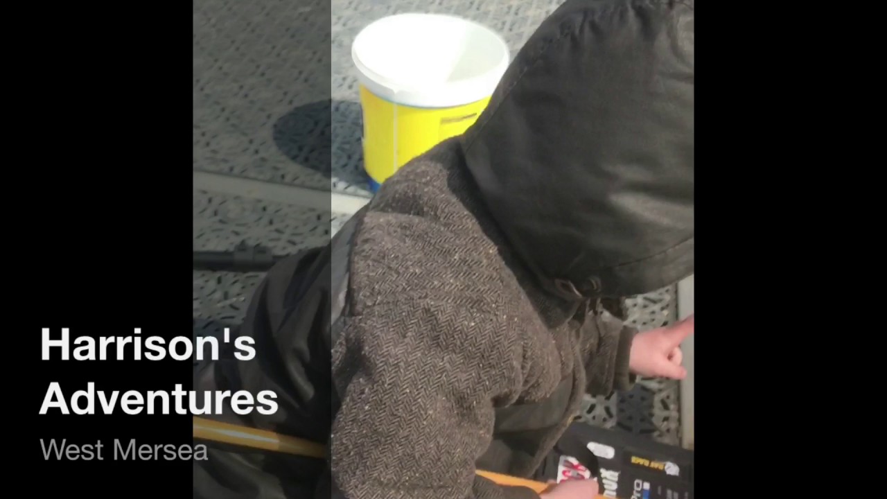 Crabbing with dad in West Mersea UK #1