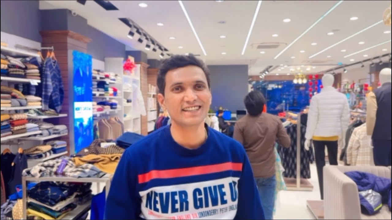 Deepak bhai Ko Karai Shopping🛍️ // Shopping Vlog #montycarlo #shoppingvlog #shopping #meenuvlogindia