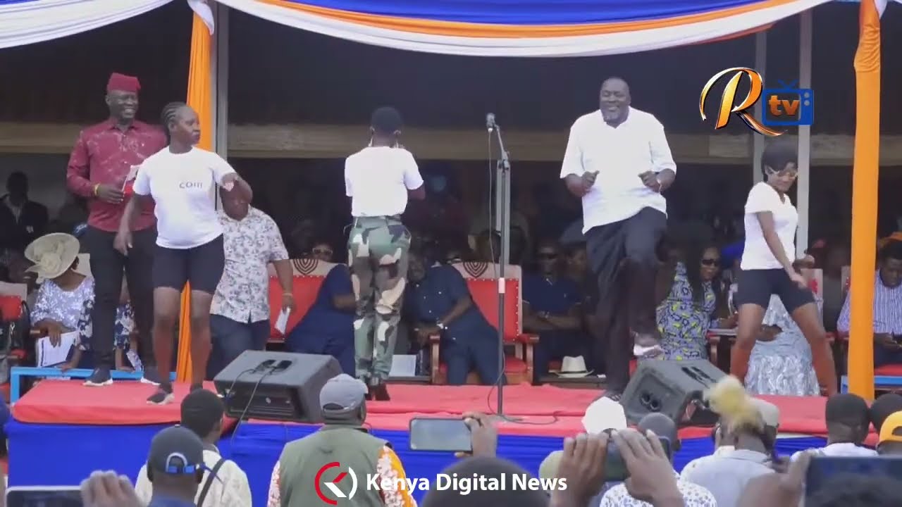 Man steals the show during Oburu Odinga's birthday ceremony attended by Raila & other leaders!!