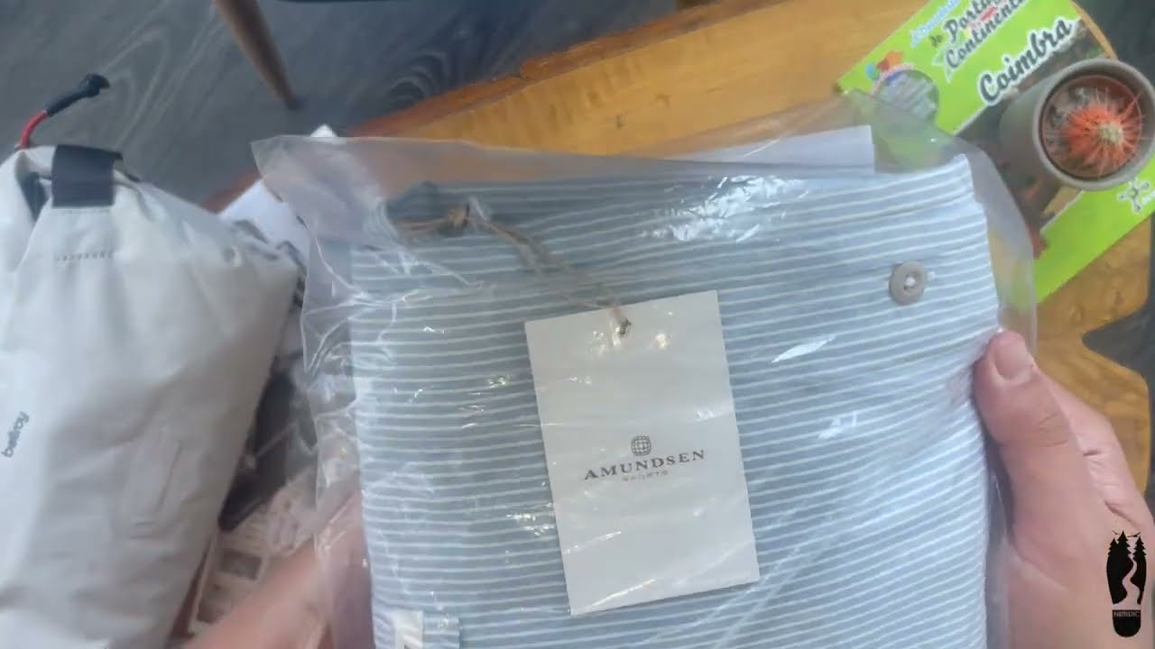 Amundsen Beach Shirt. Carioca style of Rio 1960s. Perfect and stylish summer shirt.