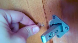 48 ремонт дверцы шкафа, восстановить дырку - repair cabinet doors, to restore a hole under the screw(, 2015-12-28T12:04:50.000Z)