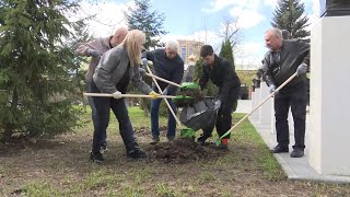 В Реутове провели акцию по благоустройству памятных мест и мемориалов 22.04.2024