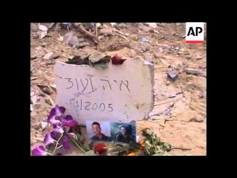 Israelis Hold Memorial Service On Beach  Where Tsunami Struck