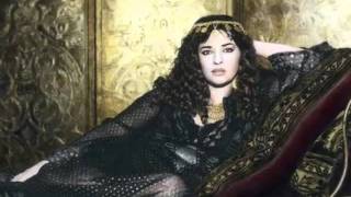 Natacha Atlas.- Ne me quittes pas  [Boite à musique]