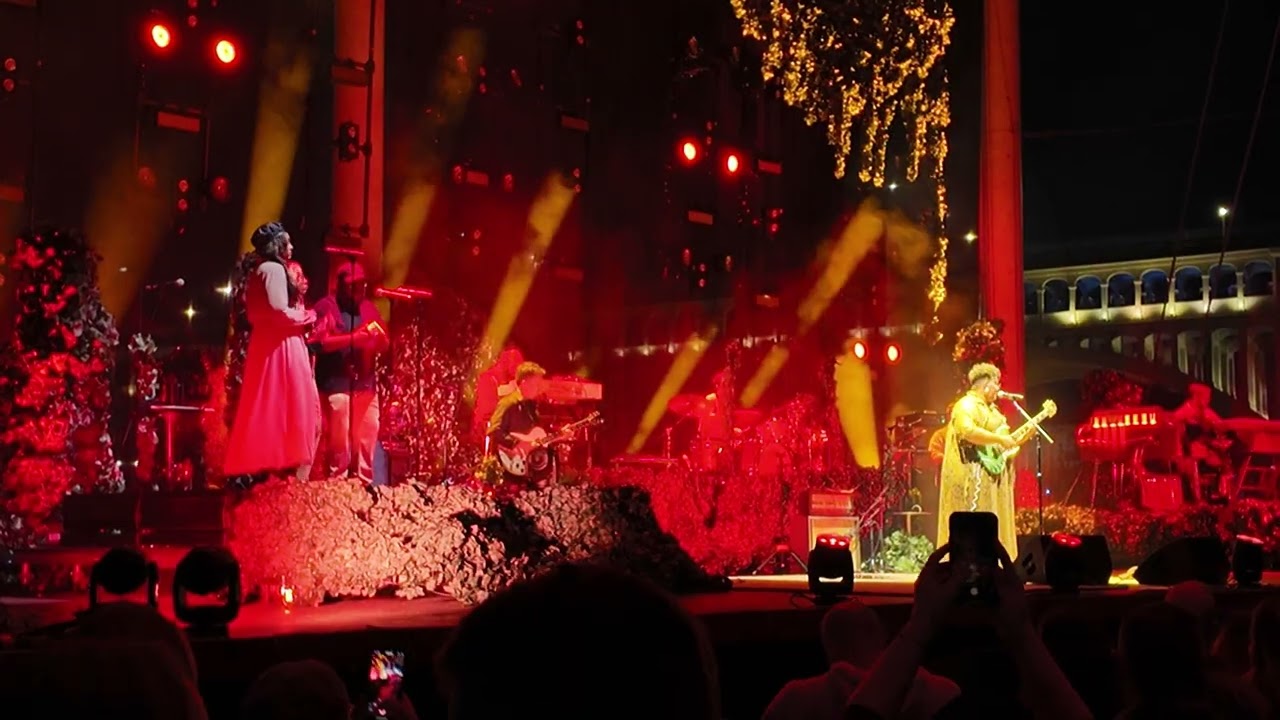 Alabama Shakes w/ "Don't Wanna Fight" at Jacobs Pavilion Amphitheatre Cleveland Monday, 09/08/25