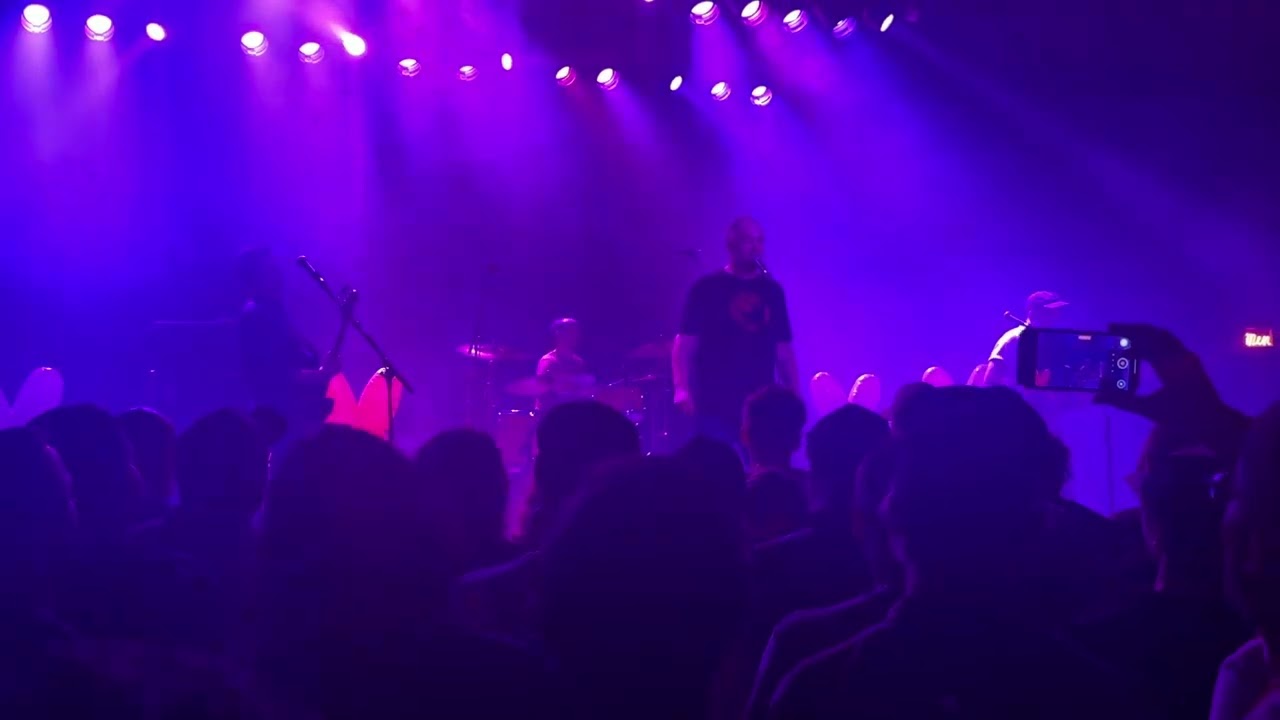 Mira Poor Old Lu- "Receive" Live in Seattle en YouTube Mira Poor Old Lu- "Receive" Live in Seattle en YouTube