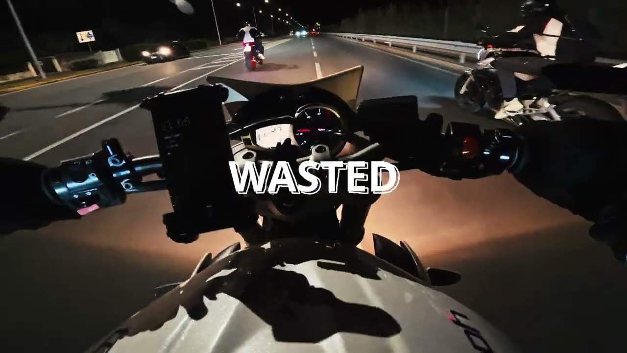 Night ride with the boys ~ Triumph Street Triple 675