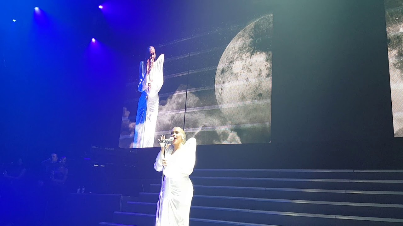 Twice live Liberation Tour Chicago day 2