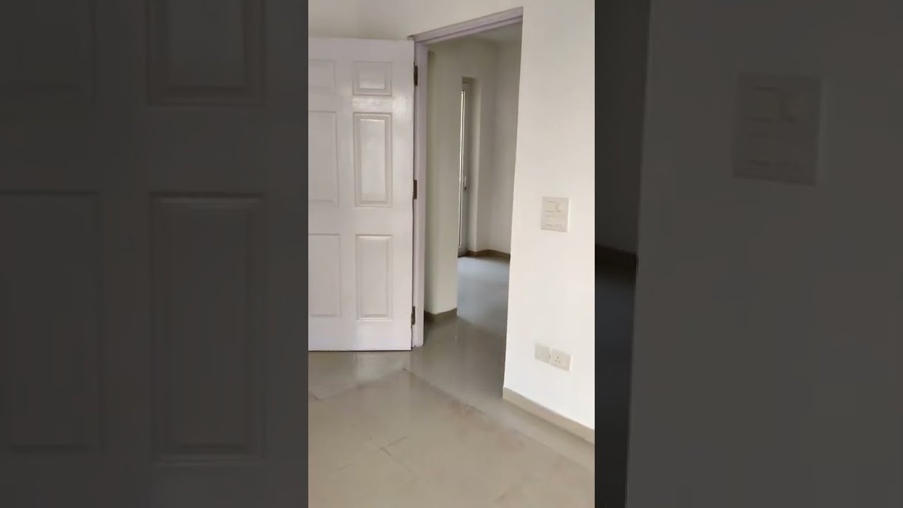 Emaar Emerald hill Sector 65 Gurgaon | 2 bhk | Ground floor | Price 1.60 cr. with 1 car parking