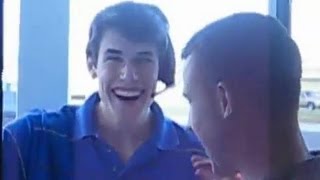 US Soldier Surprises His Brother
http://soldierhomecoming.com/
Compilation of soldier Homecoming videos. Homecoming videos in my channel may appear in Good Morning America,World news ,ABC and KTLA 5 news channels .For any details please contact me.
http://www.youtube.com/user/mcturtle91
US soldier surprises his brother .
JOIN QUIZGROUP PARTNER PROGRAM: http://join.quizgroup.com/ . US Soldier Surprises His Brother
