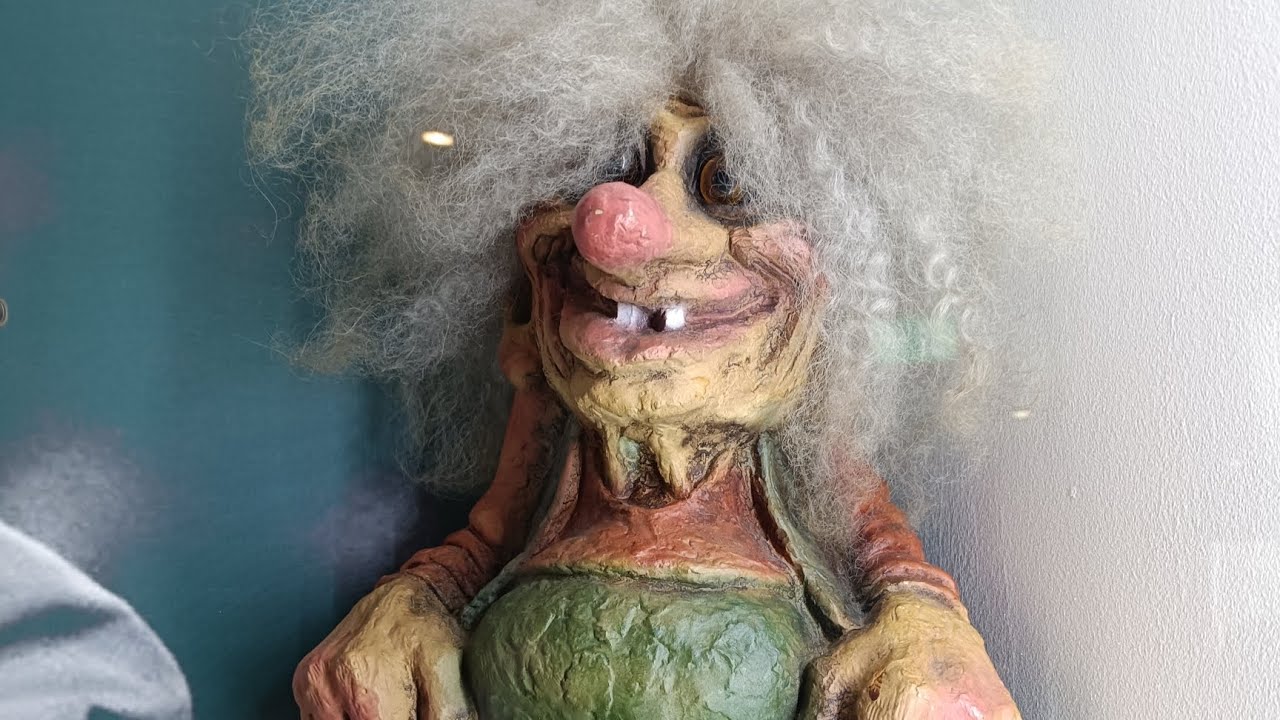 Exploring Liverpool in Photos | Albert Dock, Anfield Stadium & The Beatles Story 🎶⚽