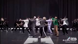 Bas Mi̇ ? Black Pi̇nk Mi̇? Hangi Siyse O Videomu Begenin