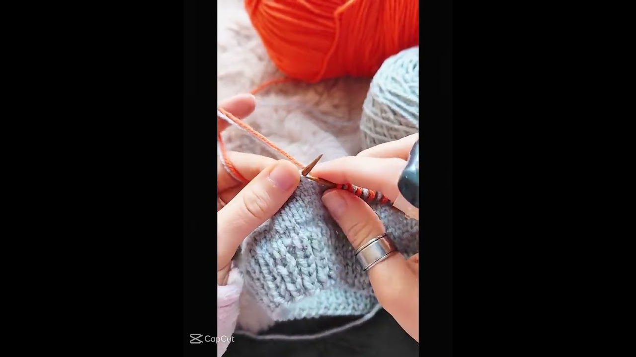 Knitting process🧡🩶