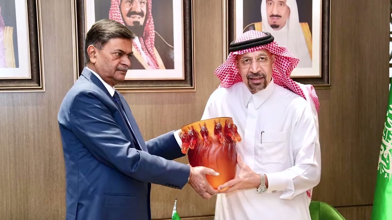 تغطية مسار ميديا للقاء وزير الاستثمار السعودي مع وزير شئون الطاقة و الطاقة المتجددة الهندي