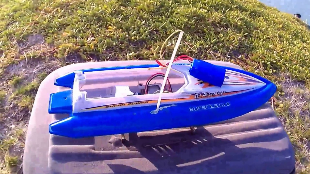 Toy RC Speed Boat Review and Test Run