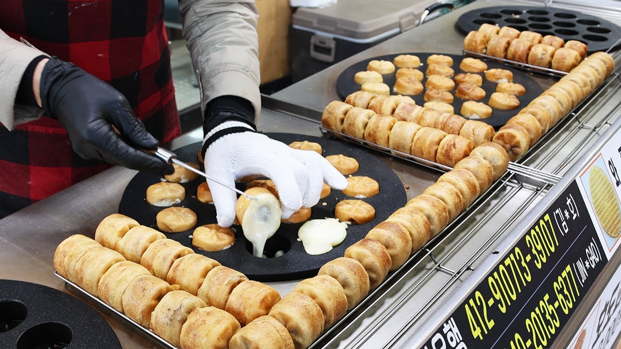 15년 내공의 맛! 만들기가 무섭게 팔리는 광명전통시장 추억의 국화빵  | 나나약국 앞 국화빵 Korean street food