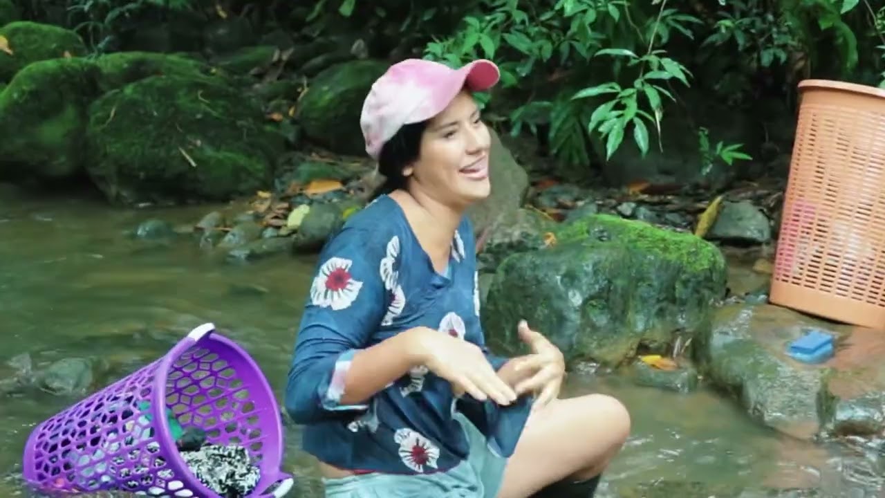 Por peleonas perdimos nuestra ropa en el río ~ LA Campit@ ~