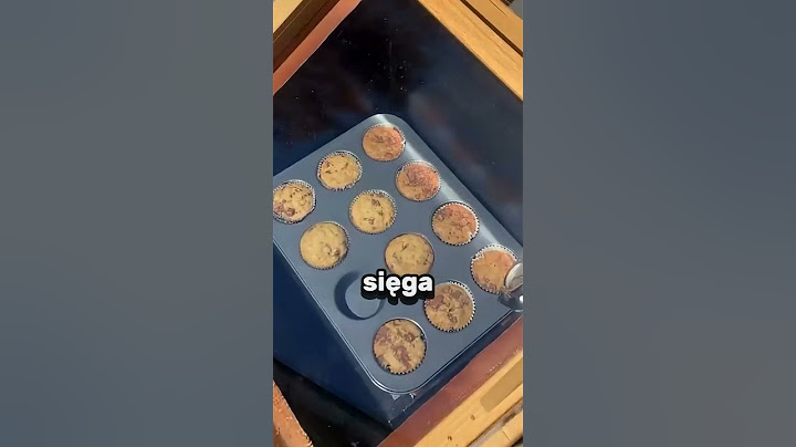 Ten facet zbudował piekarnik słoneczny, który naprawdę działa ☀️🍽️ (@lateliersolaireoff on IG)