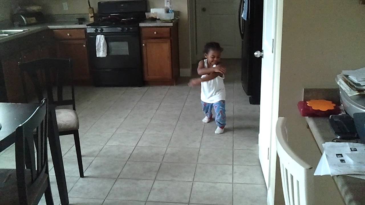 Bboy Smallz (Best moves EVER!!)