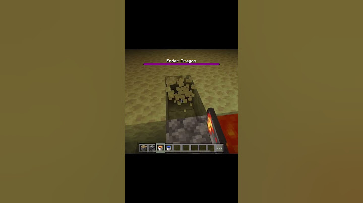 ￼Only in bug rock ￼edition #minecraft #redstones #minecraftjokes