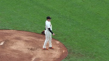 Logan Webb warmup pitches 4.25.21