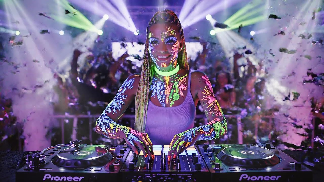 Beyond Beautiful: Ultimate Uplifting Trance 2026 Mix #8