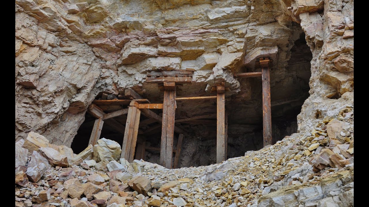 Unknown mine outside of Beatty Nevada. Possibly the Gold Ace Mine