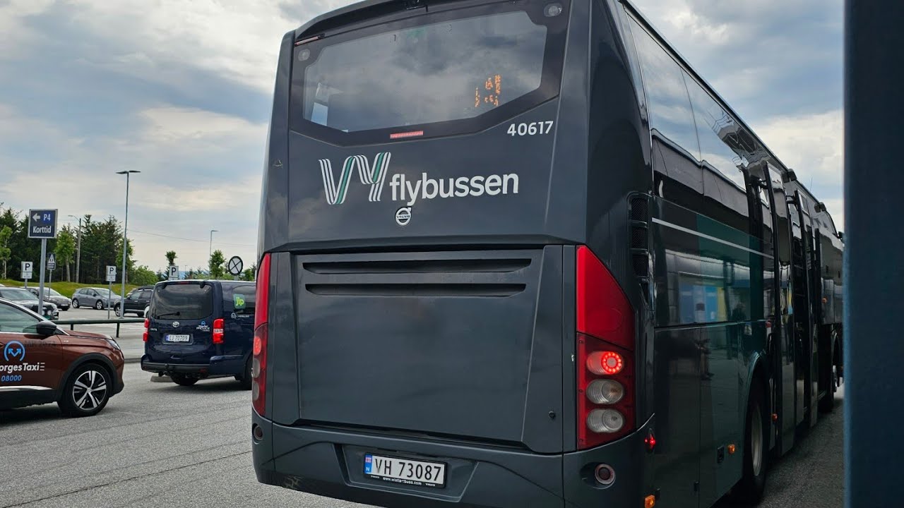 Bus from Ålesund City Centre to Alesund Airport