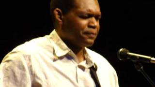 Miniatura del video "Robert Cray - I Can't Fail - Mountain Stage on the road in Bristol, TN"