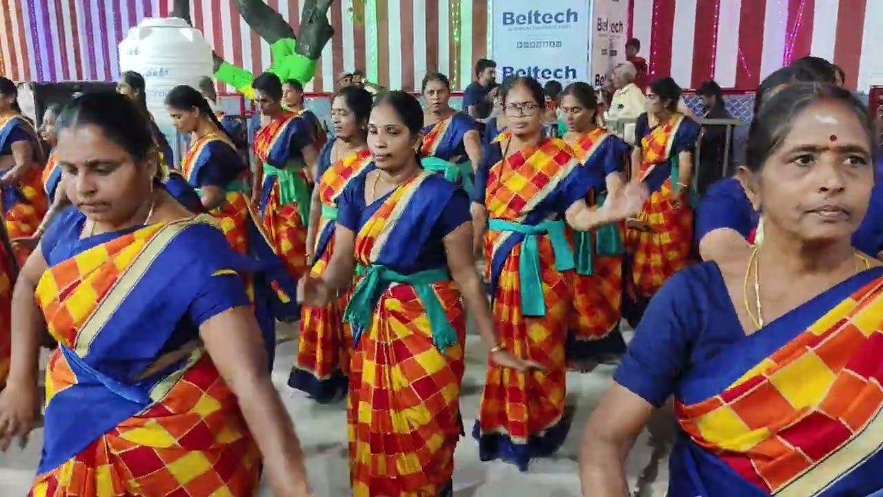 வாரும் வாரும் அண்ணர்களே வள்ளி கிழங்கு எடுக்க மங்கை வள்ளி பழனி முருகன் திருக்கோவில் திருவாவினன்குடி 