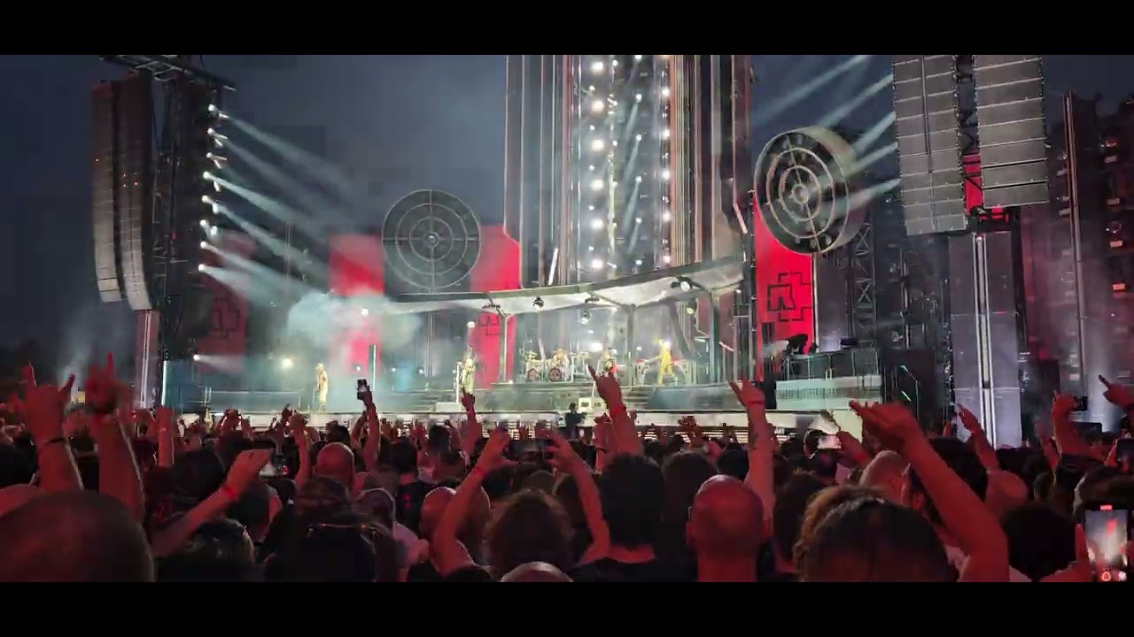 Links 2 3 4 - Rammstein live from RCF Arena Reggio Emilia 2024 - YouTube