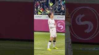 Shuto Machino trifft nach traumhafter Vorarbeit von Franck Honorat 🤩 #diefohlen