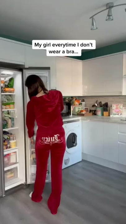 SAAT AKU TIDAK MEMAKAI BRA 😂🍒