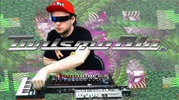 1 Minute of Acid Techno with Behringer RD 8, Roland TB 03 , Turnado