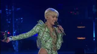 Miley Cyrus - Bangerz Tour (Live from London)